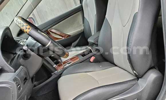 Ra Àlòkù Toyota Camry funfun Ọkọ̀ in Cotonou ni Benin Ra Àlòkù Toyota Camry funfun Ọkọ̀ in Cotonou ni Benin