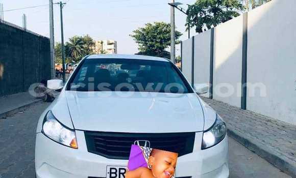 Acheter Occasion Voiture Honda Accord Blanc à Cotonou, Benin