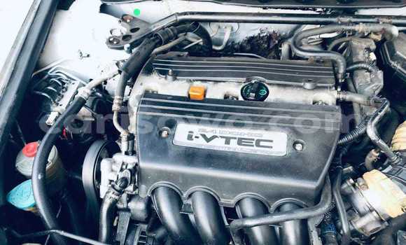 Acheter Occasion Voiture Honda Accord Blanc à Cotonou, Benin Acheter Occasion Voiture Honda Accord Blanc à Cotonou, Benin