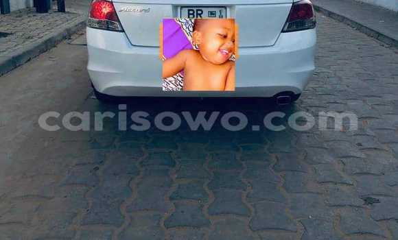 Acheter Occasion Voiture Honda Accord Blanc à Cotonou, Benin Acheter Occasion Voiture Honda Accord Blanc à Cotonou, Benin