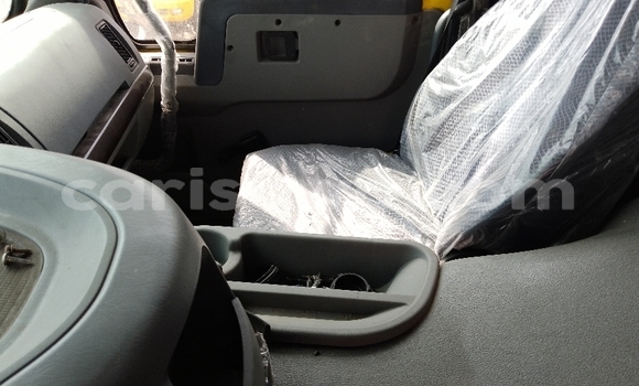 Ra Imported Mercedes‒Benz Truck Red Ọkọ̀ akẹ́rù ńlá in Cotonou ni Benin Ra Imported Mercedes‒Benz Truck Red Ọkọ̀ akẹ́rù ńlá in Cotonou ni Benin