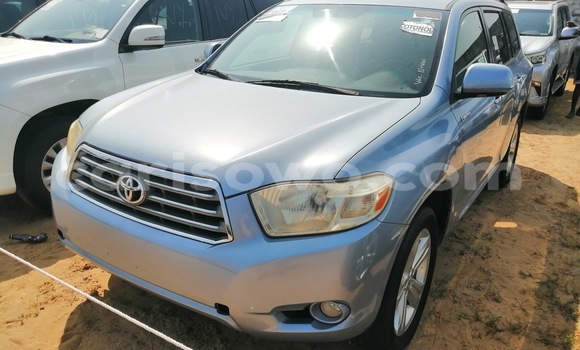 Buy Used Toyota Highlander Other Car in Cotonou in Benign