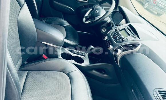 Sayi Na hannu Hyundai Tucson Azurfa Mota in Cotonou a Benin Sayi Na hannu Hyundai Tucson Azurfa Mota in Cotonou a Benin