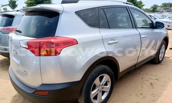 Acheter Occasion Voiture Toyota RAV4 Autre à Cotonou, Benin Acheter Occasion Voiture Toyota RAV4 Autre à Cotonou, Benin