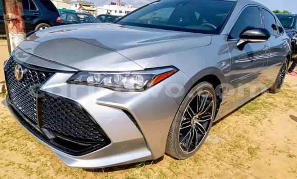 Sayi Sabo Toyota Avalon Sauran Mota in Cotonou a Benin Sayi Sabo Toyota Avalon Sauran Mota in Cotonou a Benin