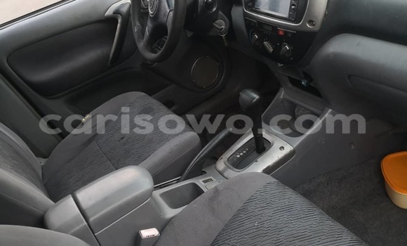 Sayi Na hannu Toyota RAV4 Black Mota in Cotonou a Benin Sayi Na hannu Toyota RAV4 Black Mota in Cotonou a Benin