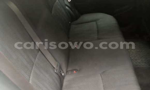 Ra Àlòkù Toyota Matrix funfun Ọkọ̀ in Cotonou ni Benin Ra Àlòkù Toyota Matrix funfun Ọkọ̀ in Cotonou ni Benin