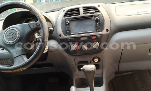 Ra Àlòkù Toyota RAV4 Silver Ọkọ̀ in Cotonou ni Benin Ra Àlòkù Toyota RAV4 Silver Ọkọ̀ in Cotonou ni Benin