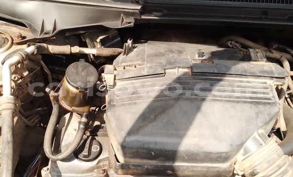 Ra Àlòkù Toyota RAV4 Silver Ọkọ̀ in Cotonou ni Benin Ra Àlòkù Toyota RAV4 Silver Ọkọ̀ in Cotonou ni Benin