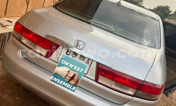 Sayi Na hannu Honda Accord Azurfa Mota in Cotonou a Benin