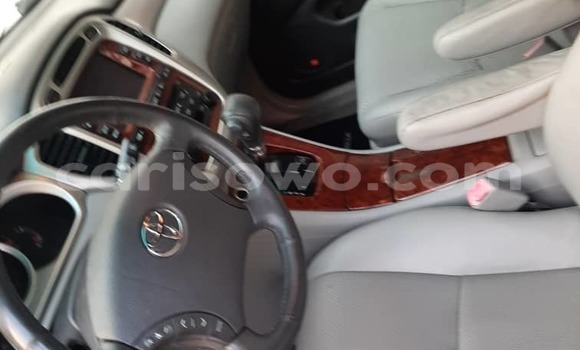 Buy Used Toyota Highlander Silver Car in Cotonou in Benign Buy Used Toyota Highlander Silver Car in Cotonou in Benign