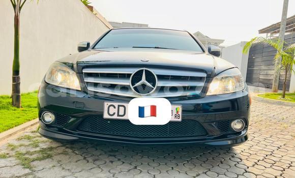 Ra Àlòkù Mercedes-Benz C–Class Silver Ọkọ̀ in Cotonou ni Benin