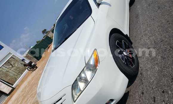 Sayi Na hannu Toyota Camry White Mota in Cotonou a Benin Sayi Na hannu Toyota Camry White Mota in Cotonou a Benin