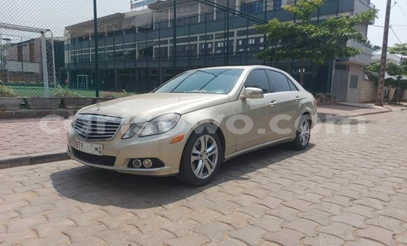 Buy Used Mercedes-Benz E-Classe Brown Car in Abomey Calavi in Benign Buy Used Mercedes-Benz E-Classe Brown Car in Abomey Calavi in Benign