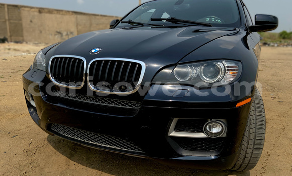 Acheter Occasion Voiture BMW X6 Bleu à Cotonou, Benin Acheter Occasion Voiture BMW X6 Bleu à Cotonou, Benin
