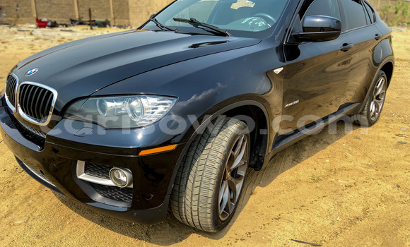 Acheter Occasion Voiture BMW X6 Bleu à Cotonou, Benin Acheter Occasion Voiture BMW X6 Bleu à Cotonou, Benin