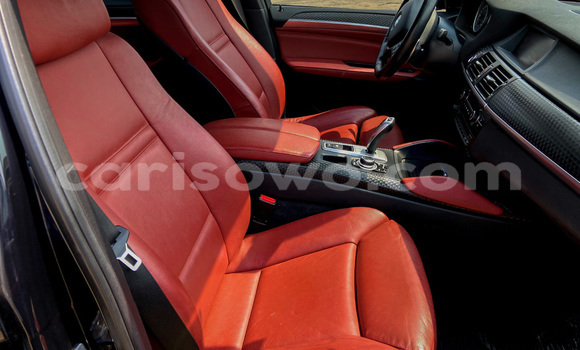 Acheter Occasion Voiture BMW X6 Bleu à Cotonou, Benin Acheter Occasion Voiture BMW X6 Bleu à Cotonou, Benin