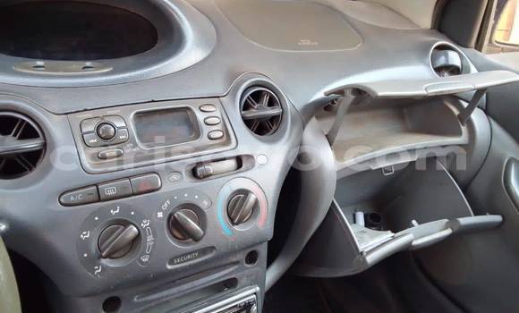 Sayi Na hannu Toyota Yaris Sauran Mota in Cotonou a Benin Sayi Na hannu Toyota Yaris Sauran Mota in Cotonou a Benin