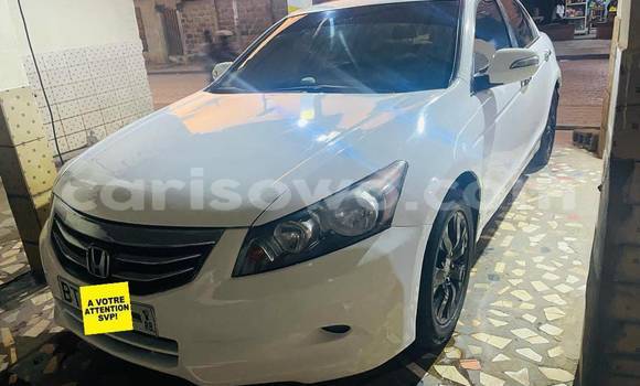Sayi Na hannu Honda Accord White Mota in Cotonou a Benin Sayi Na hannu Honda Accord White Mota in Cotonou a Benin