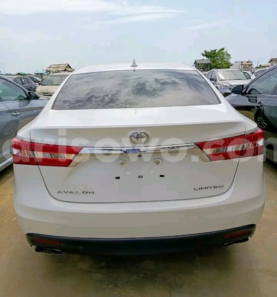 Big with watermark toyota avalon benin cotonou 18523