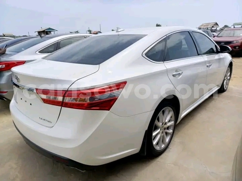 Big with watermark toyota avalon benin cotonou 18523