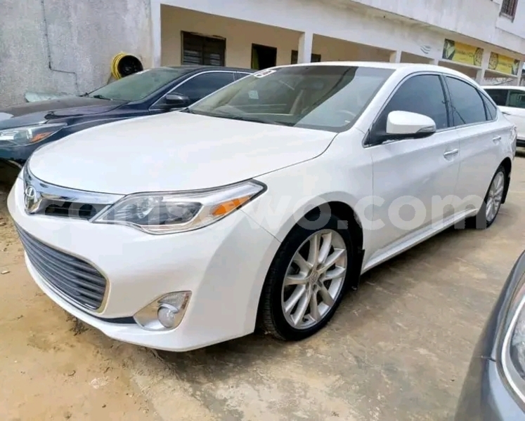 Big with watermark toyota avalon benin cotonou 18523