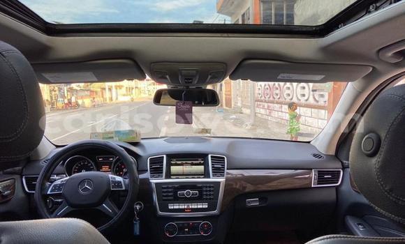 Acheter Occasion Voiture Mercedes-Benz ML–Class Autre à Abomey Calavi, Benin Acheter Occasion Voiture Mercedes-Benz ML–Class Autre à Abomey Calavi, Benin