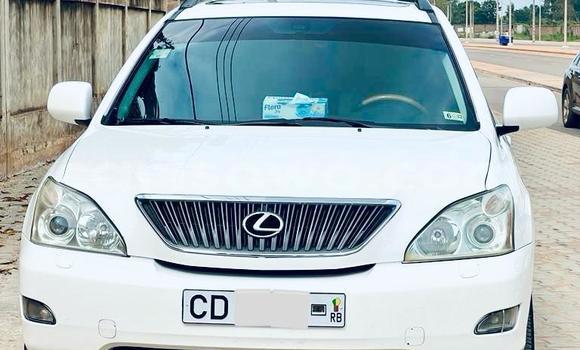 Sayi Na hannu Lexus RX 330 White Mota in Cotonou a Benin Sayi Na hannu Lexus RX 330 White Mota in Cotonou a Benin