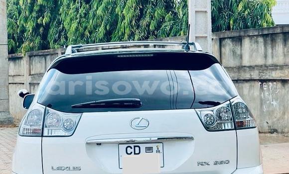 Sayi Na hannu Lexus RX 330 White Mota in Cotonou a Benin Sayi Na hannu Lexus RX 330 White Mota in Cotonou a Benin