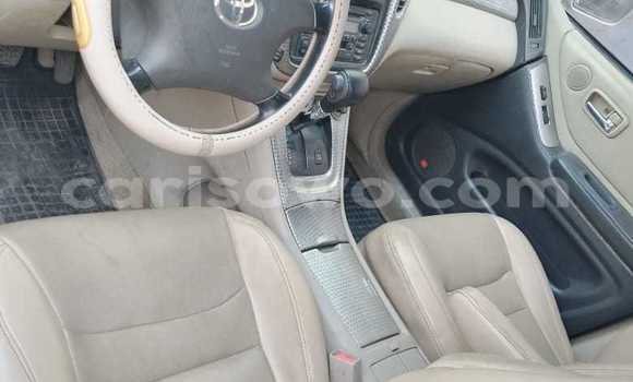 Ra Àlòkù Toyota Highlander Silver Ọkọ̀ in Cotonou ni Benin Ra Àlòkù Toyota Highlander Silver Ọkọ̀ in Cotonou ni Benin