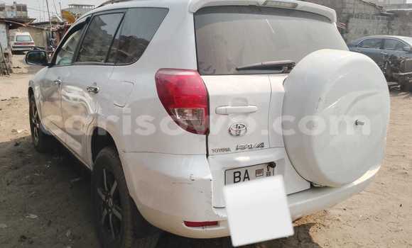 Buy Used Toyota RAV4 White Car in Cotonou in Benign