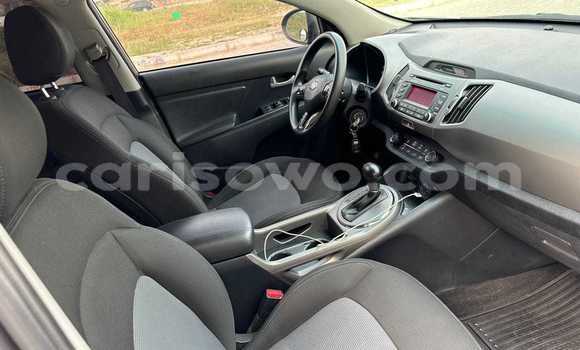 Sayi Na hannu Kia Sportage Brown Mota in Cotonou a Benin Sayi Na hannu Kia Sportage Brown Mota in Cotonou a Benin