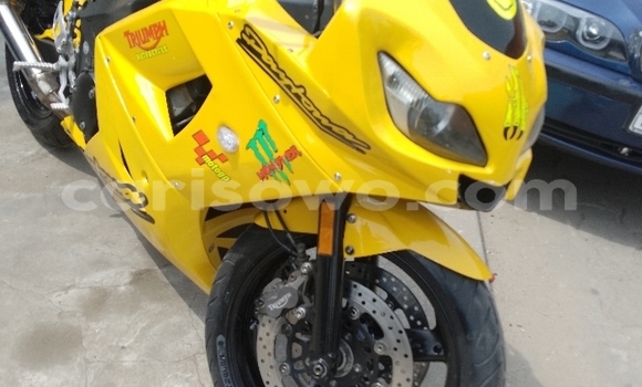 Ra Àlòkù Triumph Daytona Miiran Mọto in Cotonou ni Benin