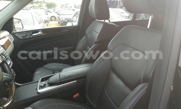 Ra Àlòkù Mercedes-Benz ML–Class Black Ọkọ̀ in Cotonou ni Benin Ra Àlòkù Mercedes-Benz ML–Class Black Ọkọ̀ in Cotonou ni Benin
