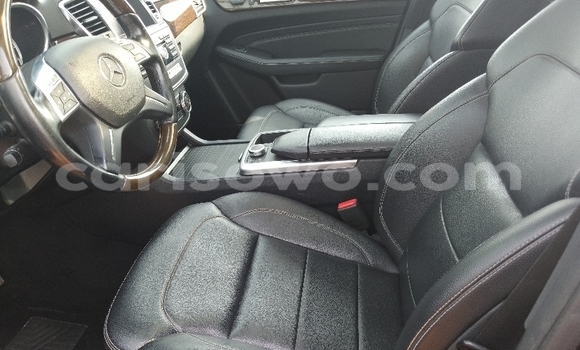 Ra Àlòkù Mercedes-Benz ML–Class Black Ọkọ̀ in Cotonou ni Benin Ra Àlòkù Mercedes-Benz ML–Class Black Ọkọ̀ in Cotonou ni Benin