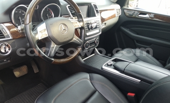 Ra Àlòkù Mercedes-Benz ML–Class Black Ọkọ̀ in Cotonou ni Benin Ra Àlòkù Mercedes-Benz ML–Class Black Ọkọ̀ in Cotonou ni Benin