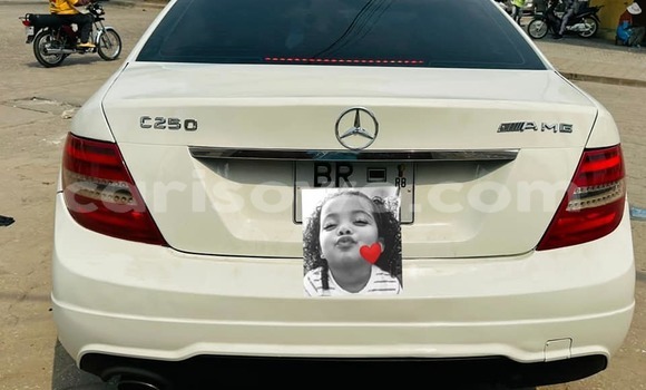 Ra Àlòkù Mercedes-Benz C–Class funfun Ọkọ̀ in Cotonou ni Benin Ra Àlòkù Mercedes-Benz C–Class funfun Ọkọ̀ in Cotonou ni Benin