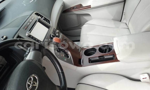 Ra Àlòkù Toyota Venza Silver Ọkọ̀ in Cotonou ni Benin Ra Àlòkù Toyota Venza Silver Ọkọ̀ in Cotonou ni Benin