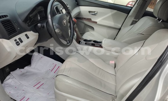 Ra Àlòkù Toyota Venza Silver Ọkọ̀ in Cotonou ni Benin Ra Àlòkù Toyota Venza Silver Ọkọ̀ in Cotonou ni Benin