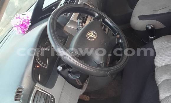 Sayi Na hannu Toyota Avensis Black Mota in Abomey Calavi a Benin Sayi Na hannu Toyota Avensis Black Mota in Abomey Calavi a Benin