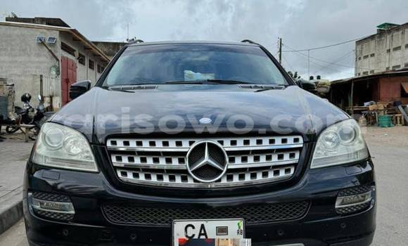 Sayi Na hannu Mercedes-Benz ML–Class Black Mota in Cotonou a Benin