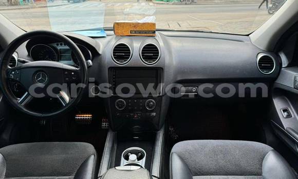 Sayi Na hannu Mercedes-Benz ML–Class Black Mota in Cotonou a Benin Sayi Na hannu Mercedes-Benz ML–Class Black Mota in Cotonou a Benin