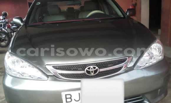 Sayi Na hannu Toyota Camry Brown Mota in Cotonou a Benin