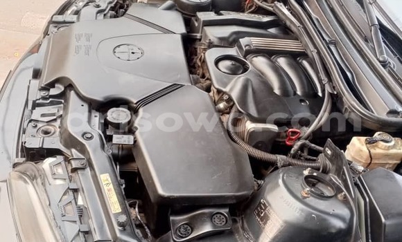 Ra Àlòkù BMW 3–Series Black Ọkọ̀ in Cotonou ni Benin Ra Àlòkù BMW 3–Series Black Ọkọ̀ in Cotonou ni Benin