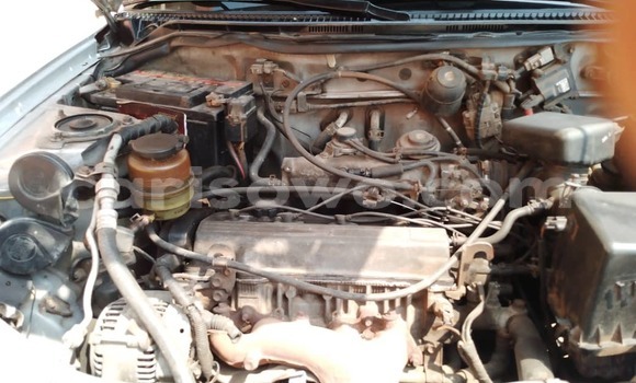 Sayi Na hannu Toyota RAV4 Azurfa Mota in Cotonou a Benin Sayi Na hannu Toyota RAV4 Azurfa Mota in Cotonou a Benin