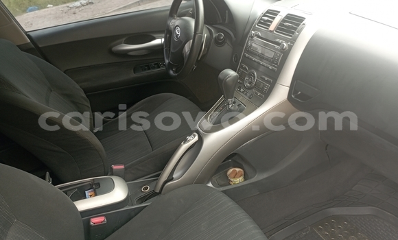 Ra Àlòkù Toyota Auris Silver Ọkọ̀ in Cotonou ni Benin Ra Àlòkù Toyota Auris Silver Ọkọ̀ in Cotonou ni Benin