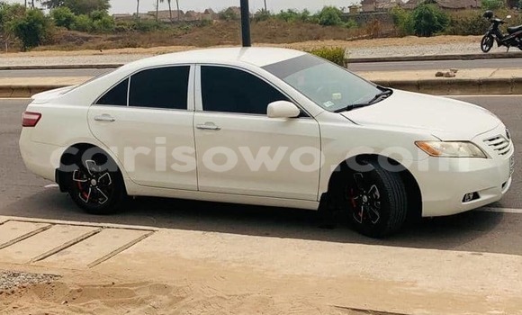 Sayi Na hannu Toyota Camry White Mota in Cotonou a Benin Sayi Na hannu Toyota Camry White Mota in Cotonou a Benin
