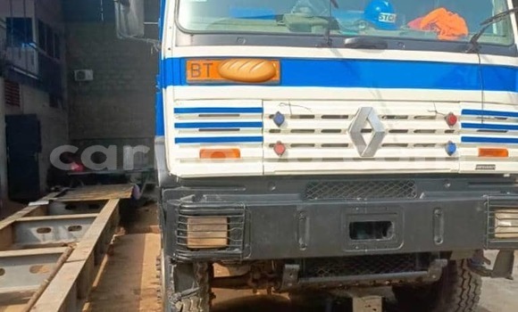 Acheter Occasion Voiture Renault 10 Vert à Cotonou, Benin Acheter Occasion Voiture Renault 10 Vert à Cotonou, Benin