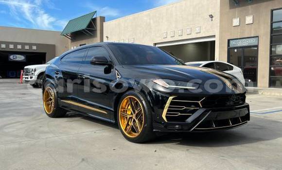Sayi Na hannu Lamborghini Urus Black Mota in Abomey Calavi a Benin