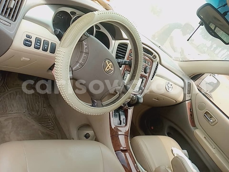 Big with watermark toyota highlander benin cotonou 18625